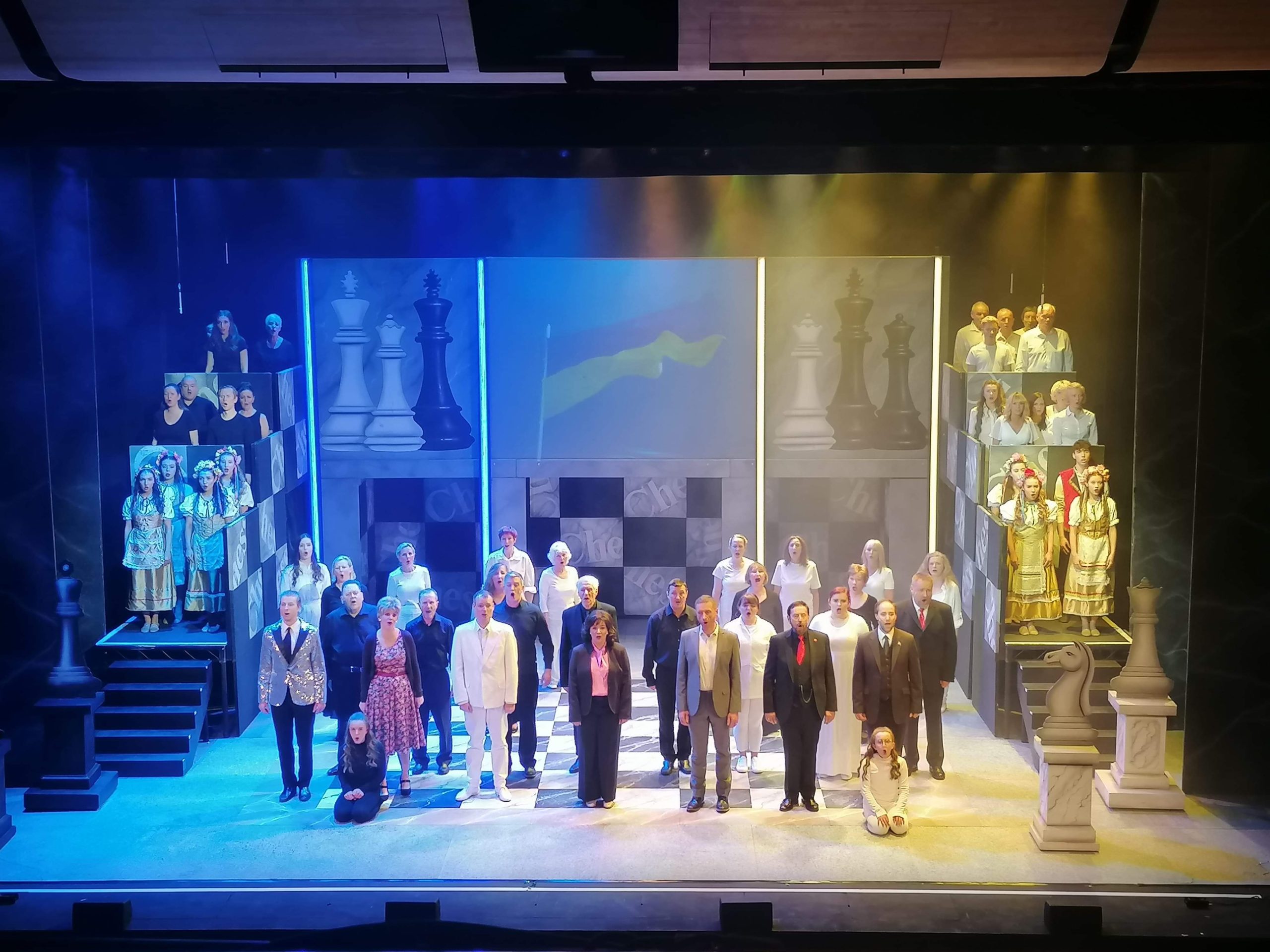 chess-show-pictures-200-durham-musical-theatre-company